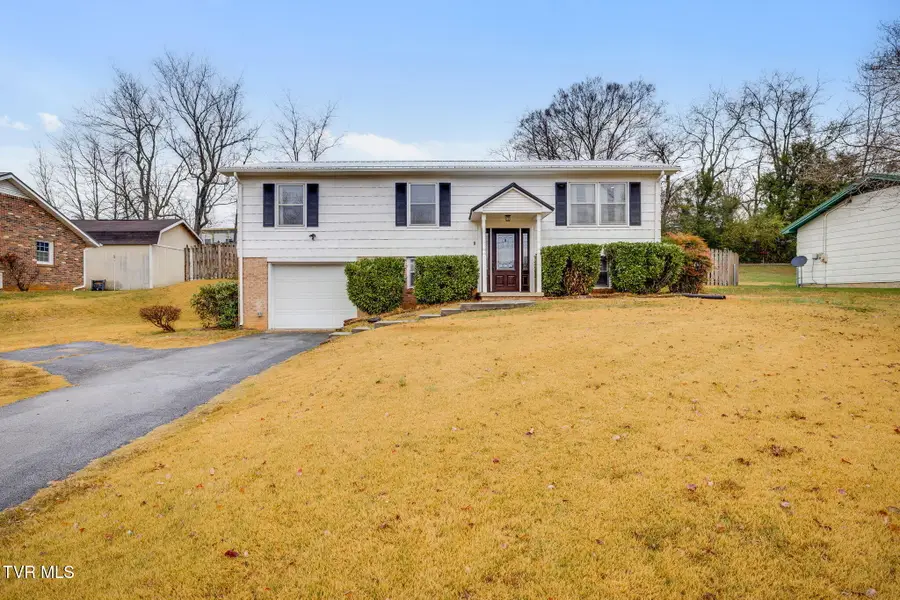 3200 Buckingham Drive, Johnson City, TN 37604 - Image #2