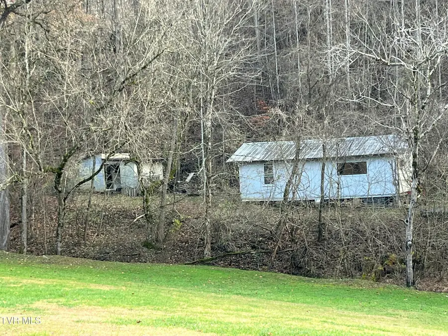 529 Stallard Lawson Cemetary Lane Lane, Fort Blackmore, VA 24250 - Image #3