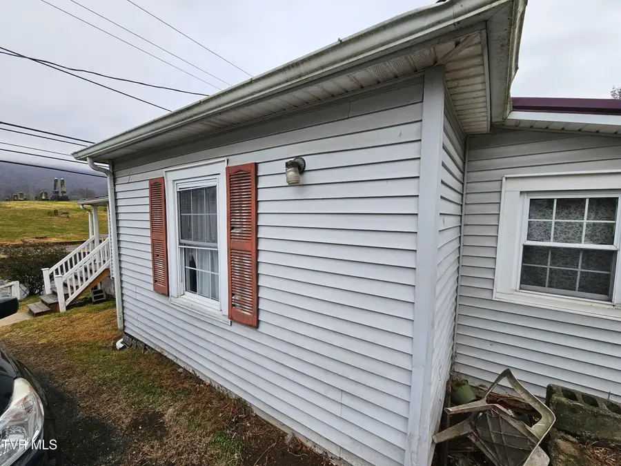 1018 East Main Street, Saltville, VA 24370 - Image #3