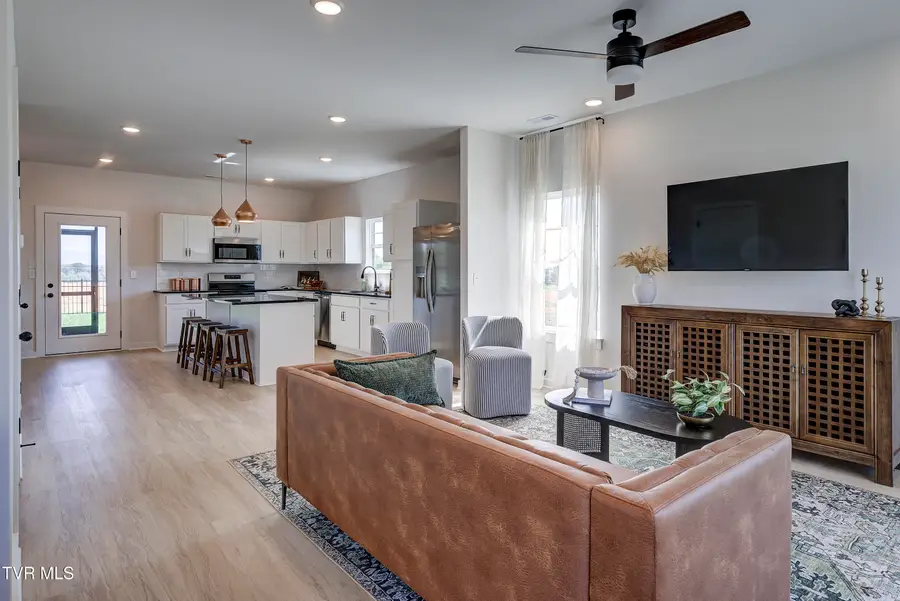 4201 Gambrel Oaks Street, Blountville, TN 37617 - Image #2