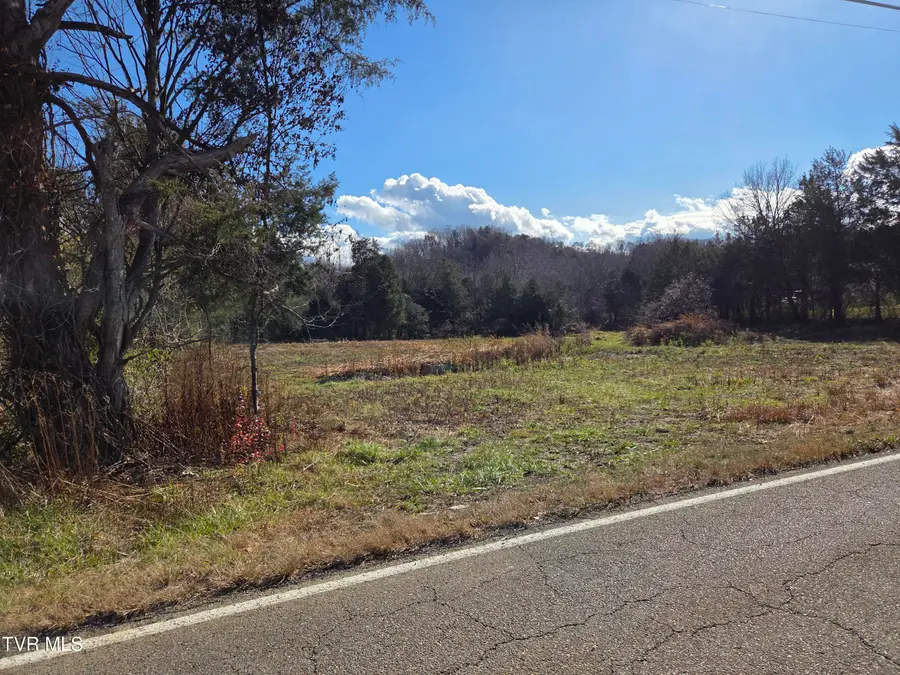 355 North Austin Springs Road, Piney Flats, TN 37686 - Image #3