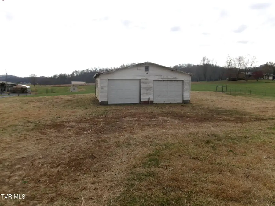 856 Hickory Cove Road, Rogersville, TN 37857 - Image #3