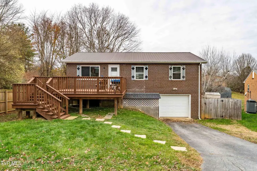 121 Valley Circle, Gray, TN 37615 - Image #3