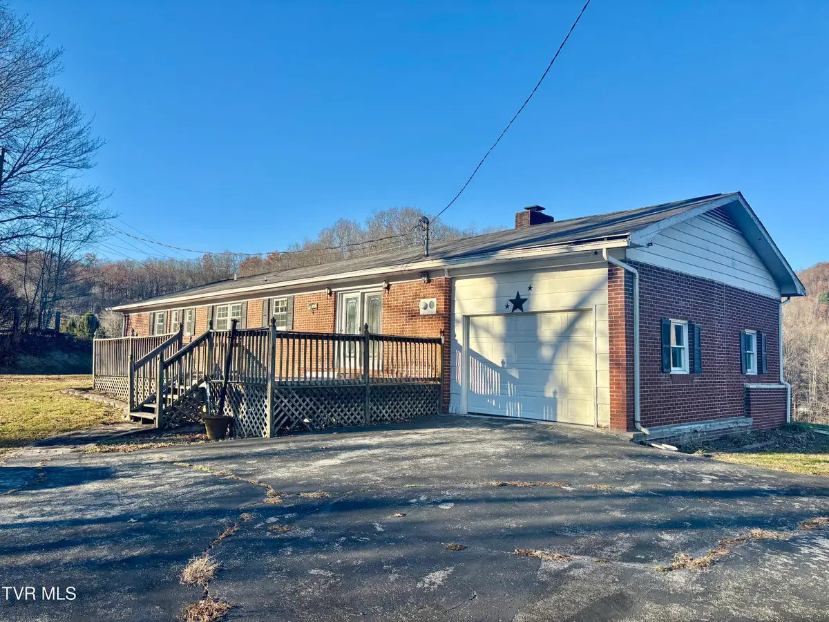 10027 Rellim Dr Road, Coeburn, VA 24230 - Image #1