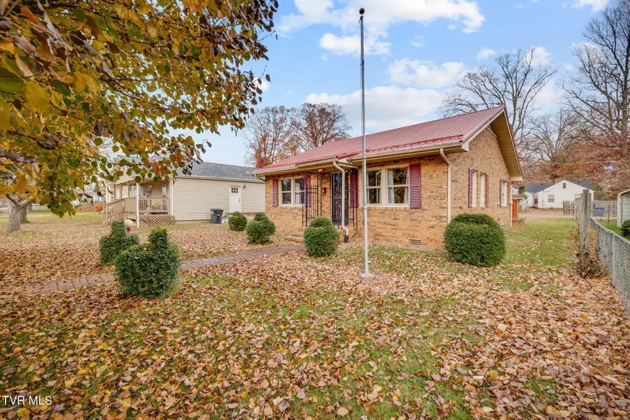 1660 Redwood Drive, Kingsport, TN 37664 - Image #2