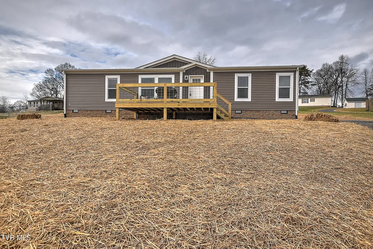 4100 Weaver Pike, Bluff City, TN 37618 - Image #1