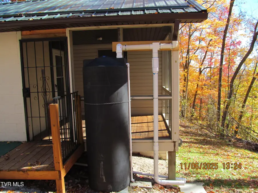 282 Siesta Lodge Drive, Coeburn, VA 24230 - Image #2