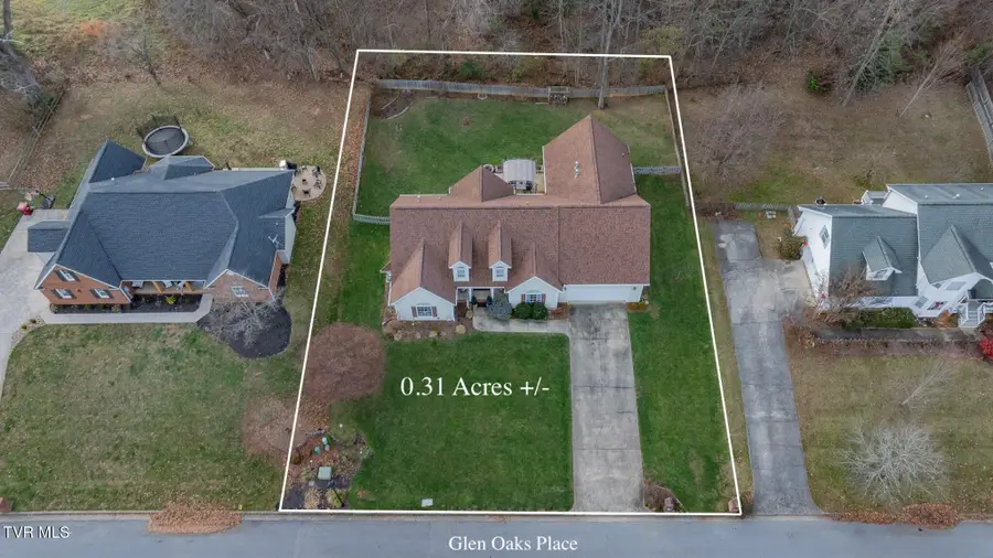 620 Glen Oaks Place, Johnson City, TN 37615 - Image #2