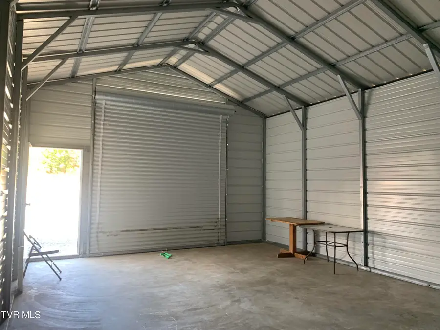 4987 Bluff City Highway, Bluff City, TN 37618 - Image #3