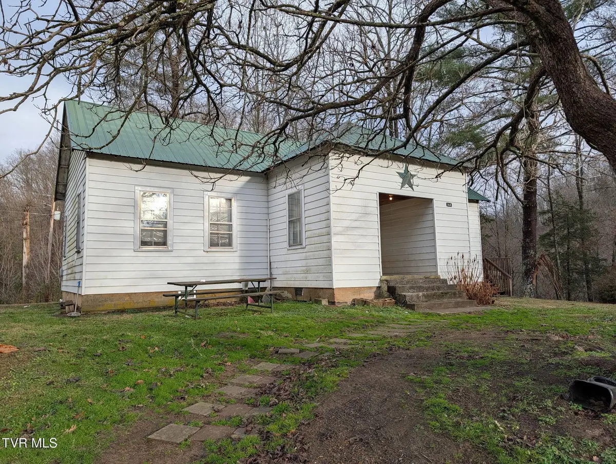 144 Huckleberry Lane, Duffield, VA 24244 - Image #1