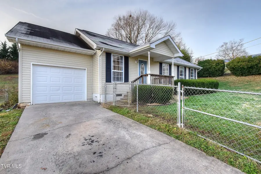 507 Cedar Street, Mount Carmel, TN 37645 - Image #3