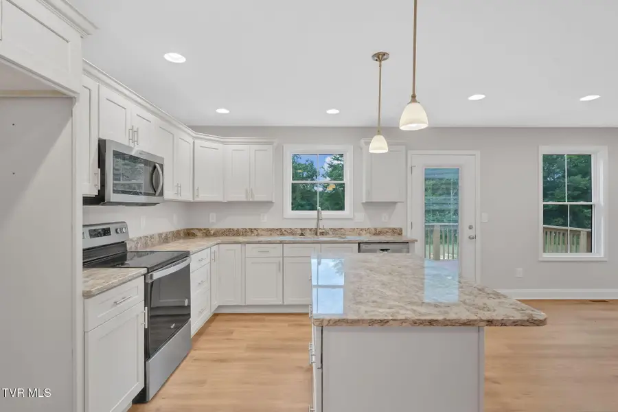 614 Cherry Marie Drive, Jonesborough, TN 37659 - Image #3