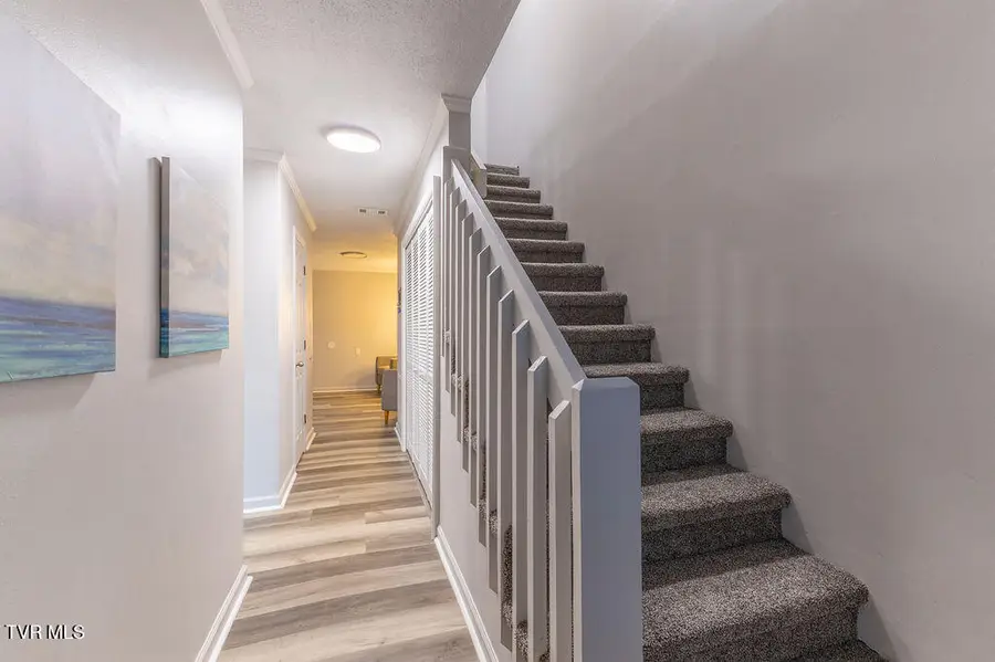 2205 Greenbriar Circle #5, Johnson City, TN 37601 - Image #2