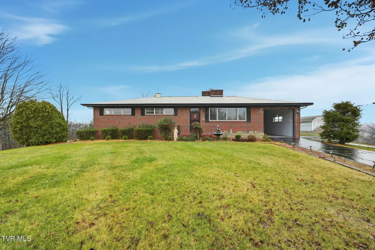 748 Navaho Trail, Bristol, VA 24201 - Image #1