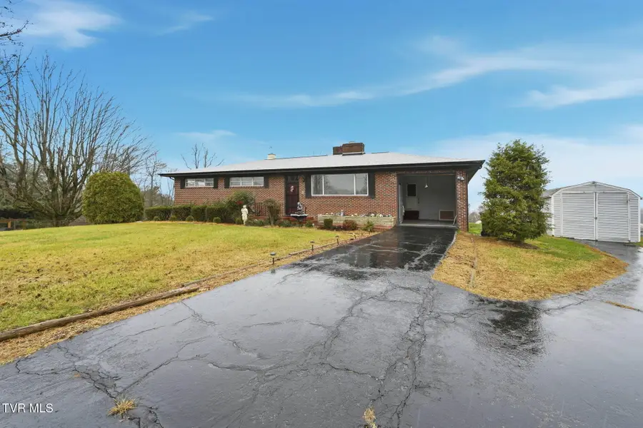 748 Navaho Trail, Bristol, VA 24201 - Image #2