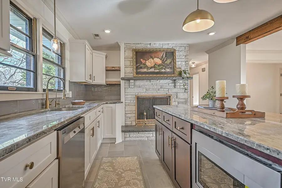 1708 Jackson Terrace, Johnson City, TN 37604 - Image #2