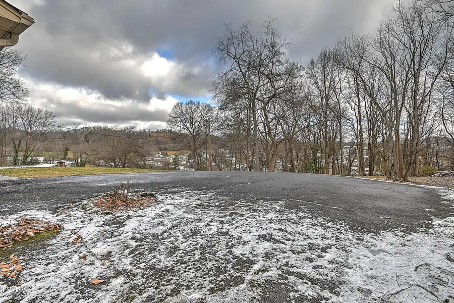 420 Terry Drive, Bristol, VA 24201 - Image #2