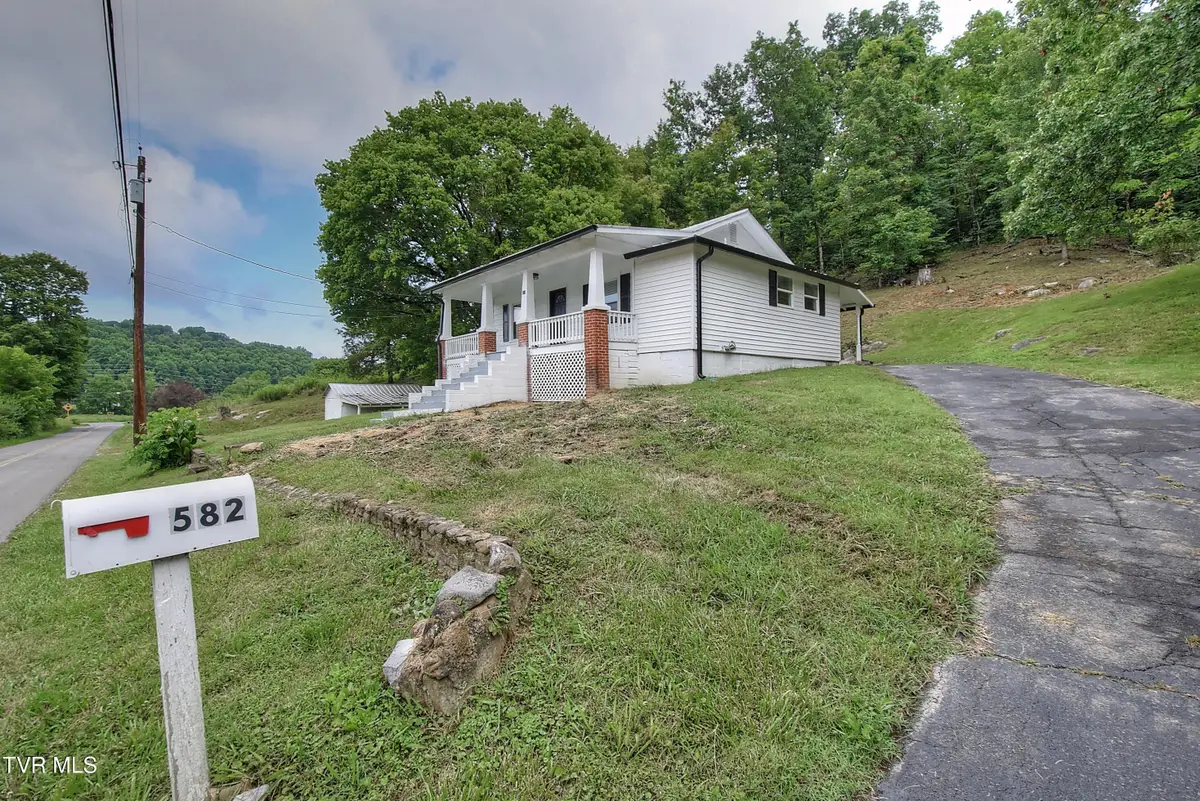 582 Coal Chute Road, Elizabethton, TN 37643 - #1