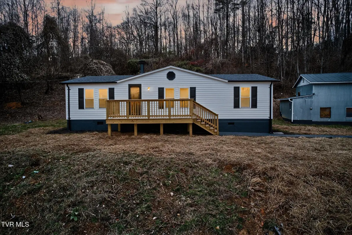 10657 Oak Grove Road, Bristol, VA 24202 - Image #1