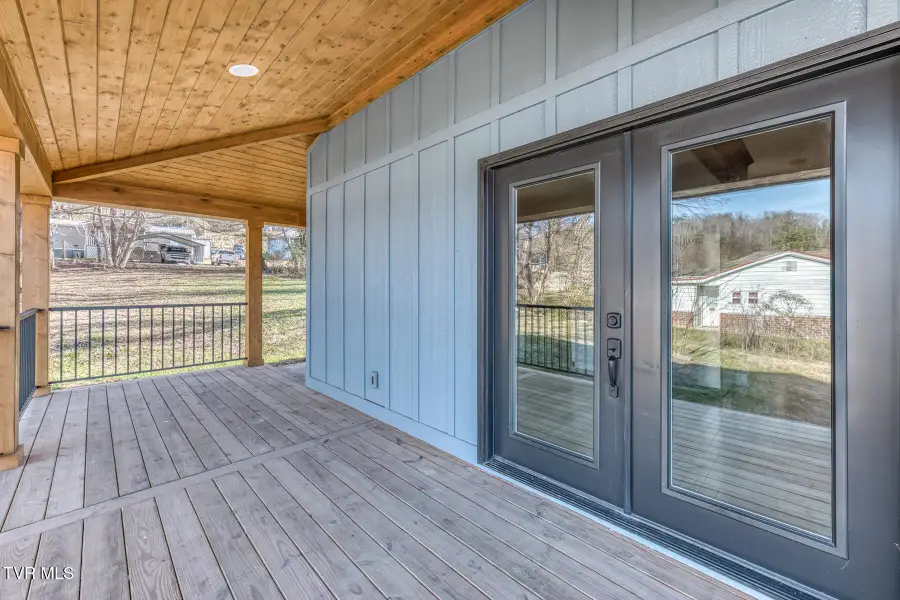 215 Okolona Drive, Erwin, TN 37650 - Image #3