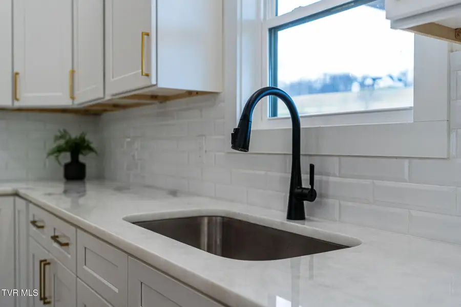 1634 Powder Branch Road, Johnson City, TN 37601 - Image #3