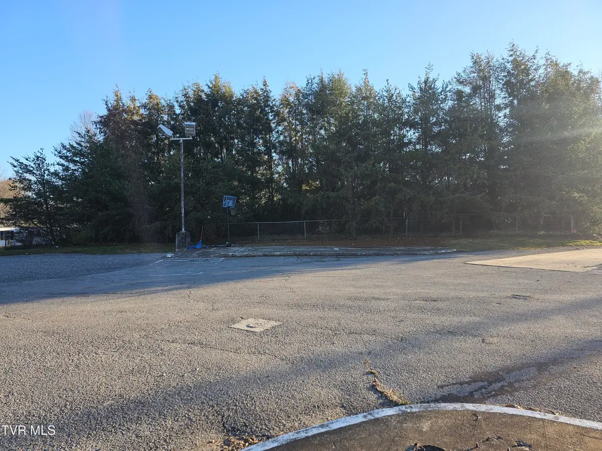 108 Northeast Park Avenue, Wise, VA 24293 - #1