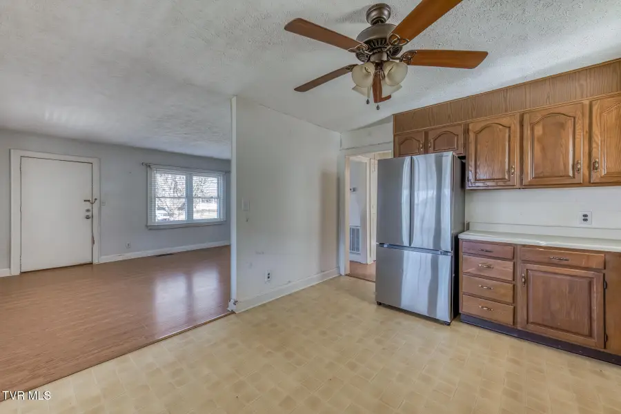 2222 Windsor Avenue, Bristol, TN 37620 - #3