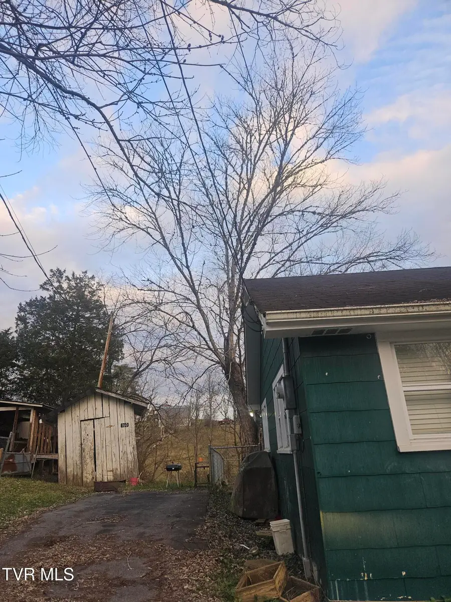 160 Cherokee Drive, Gate City, VA 24251 - #3