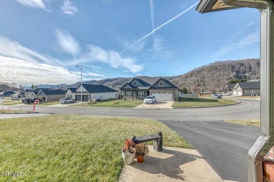 120 Ervin Loop, Erwin, TN 37650 - Image #2