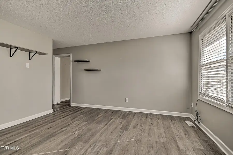 1003 Shamrock Drive, Jonesborough, TN 37659 - Image #2