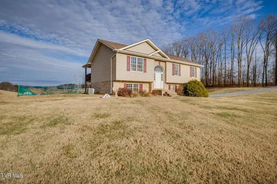 319 Allenwood Drive, Surgoinsville, TN 37873 - Image #3