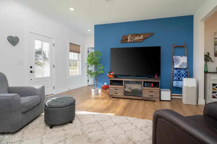 285 New Hope Road, Greeneville, TN 37745 - Image #2