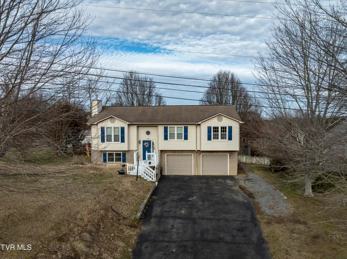 134 Tucker Lane, Johnson City, TN 37601 - Image #1