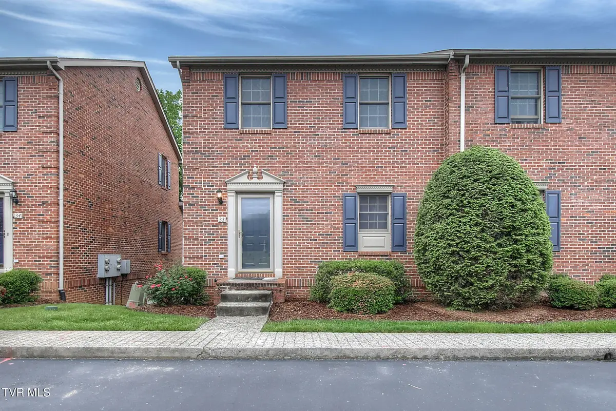 33 Oak Leaf Circle #33, Johnson City, TN 37601 - Image #1