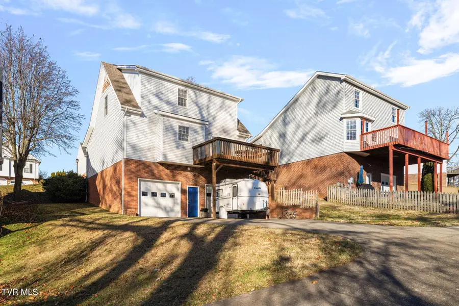 16 Taylor Ridge Court, Johnson City, TN 37601 - Image #3