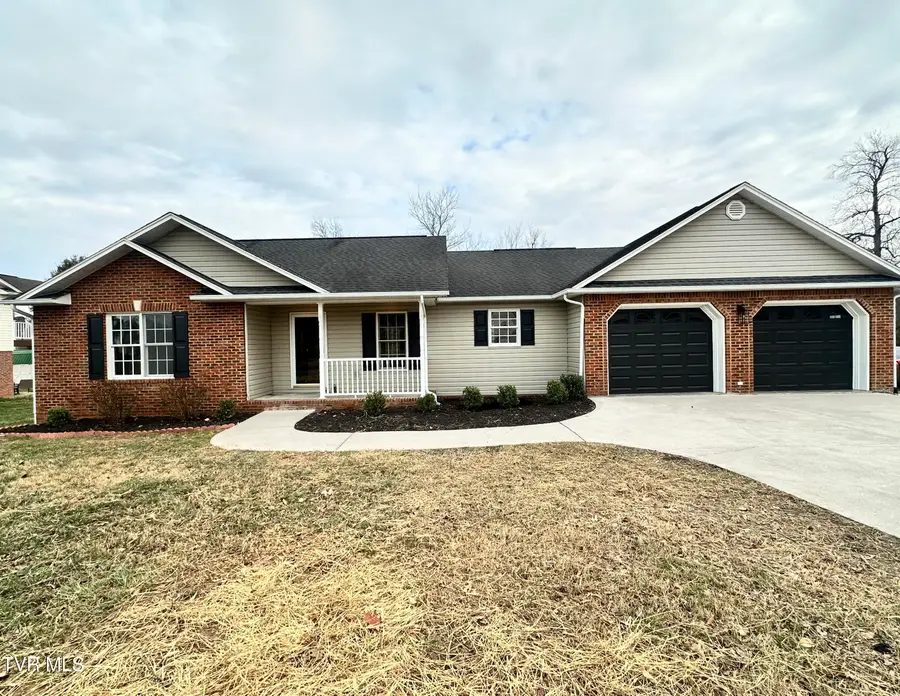 217 Fox Meadows Drive, Church Hill, TN 37642 - Image #2