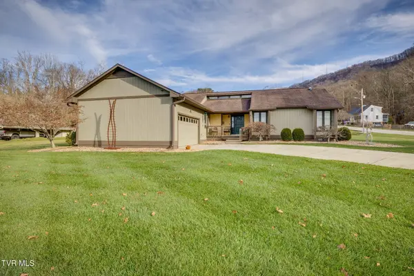 2229 Kings Bay Drive, Kingsport, TN 37660