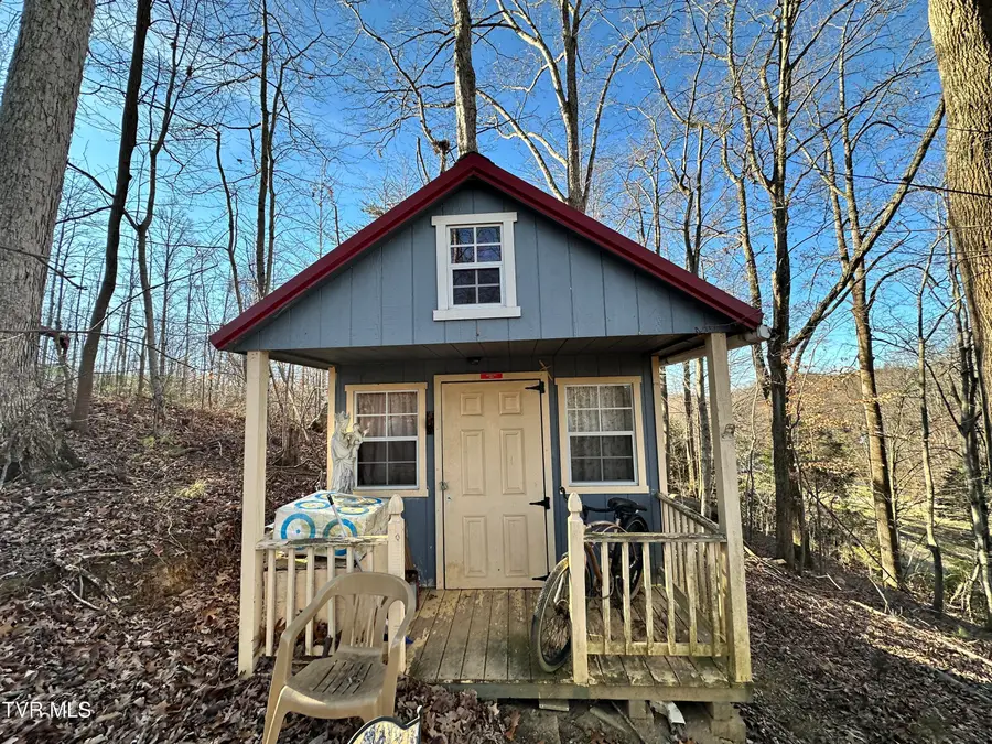 125 Locust Winds Drive, Elizabethton, TN 37643 - Image #3