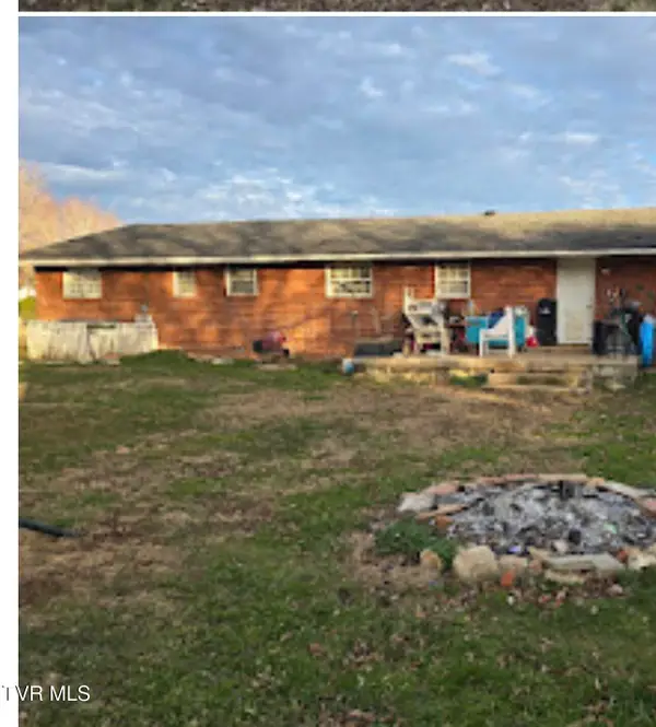 410 Third Avenue, Hampton, TN 37658