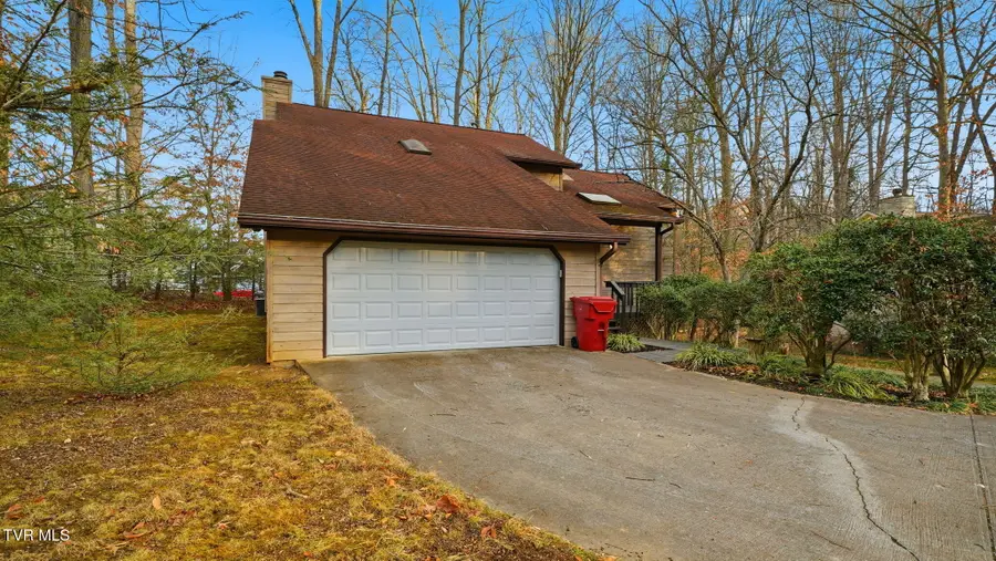 8 Red Fern Circle, Johnson City, TN 37604 - Image #3
