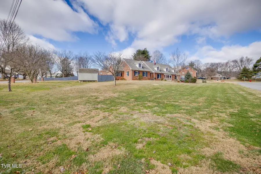 3320 Martindale Drive, Johnson City, TN 37601 - Image #3