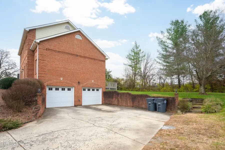 285 Chesterfield Drive, Kingsport, TN 37663 - Image #3