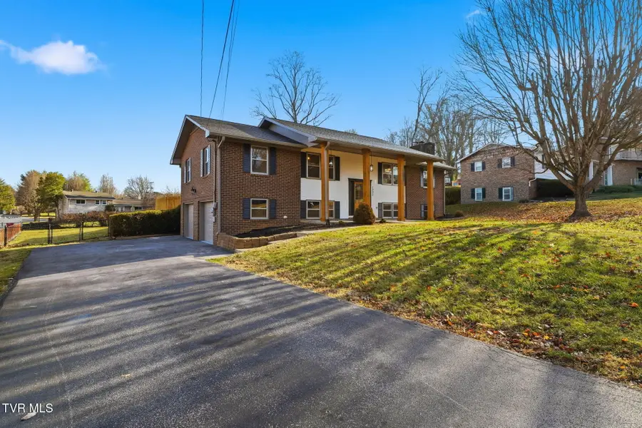 1203 Beechwood Drive, Johnson City, TN 37604 - Image #2