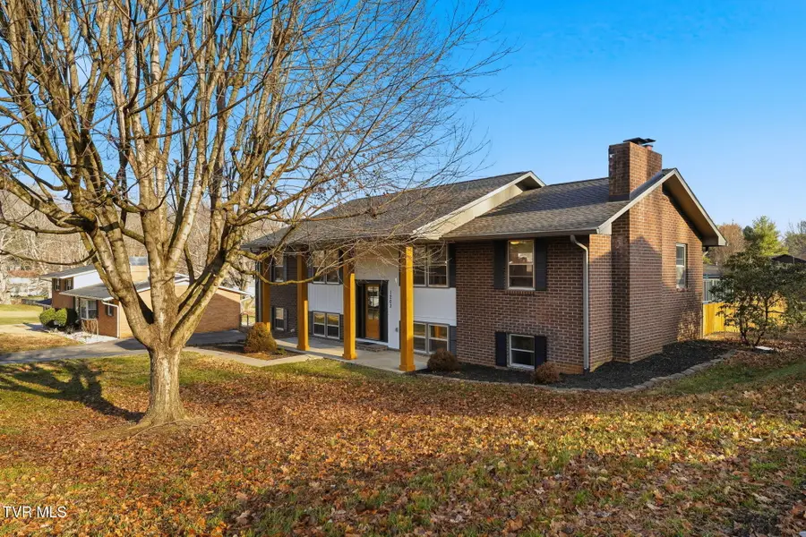 1203 Beechwood Drive, Johnson City, TN 37604 - Image #3