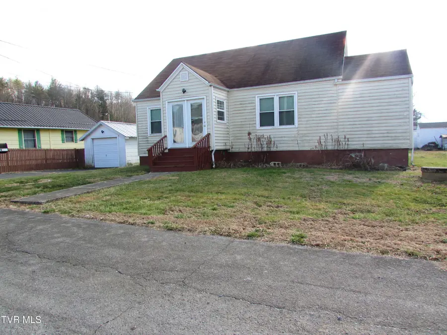 310 Conway Street, Roan Mountain, TN 37687 - Image #2