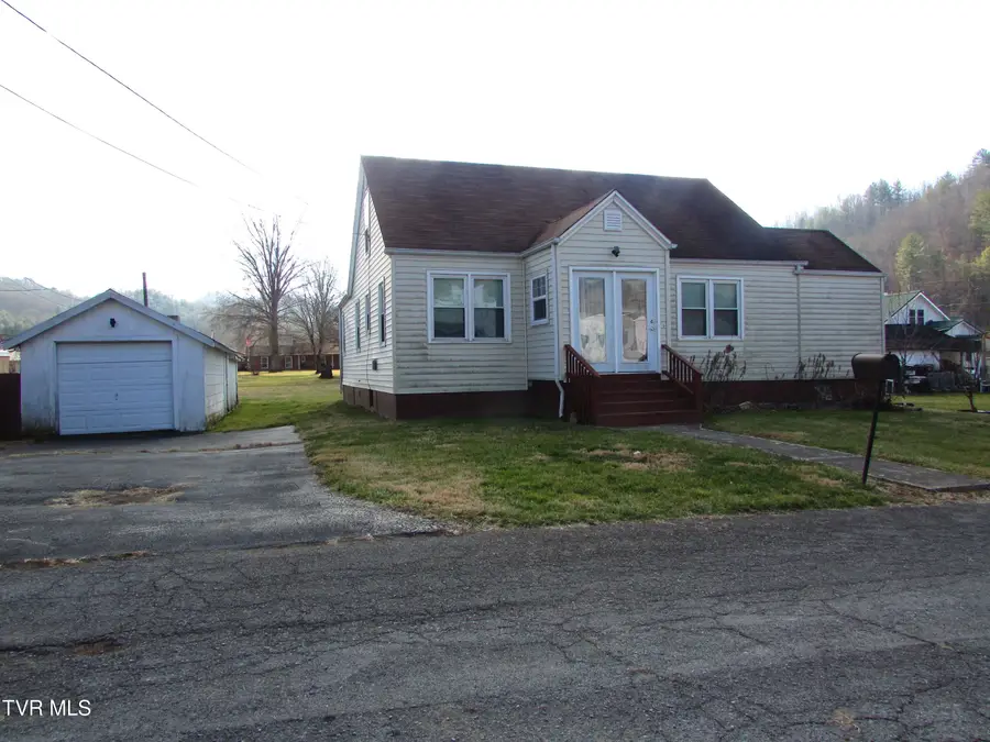 310 Conway Street, Roan Mountain, TN 37687 - Image #3