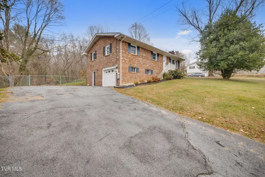 237 Paramount Drive, Bristol, TN 37620 - Image #3