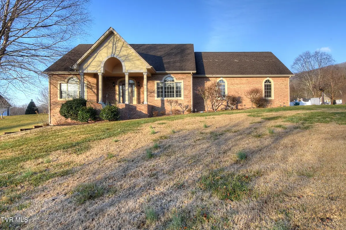 295 Sunrise Drive, Elizabethton, TN 37643 - Image #1