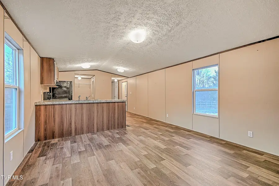 374 Bill Bennett Road, Johnson City, TN 37604 - Image #2
