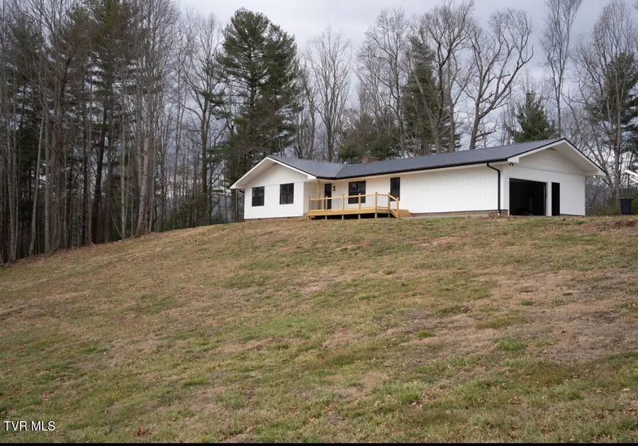 256 William Hawkins Lane, Mountain City, TN 37683 - Image #2